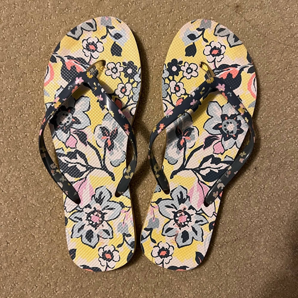 Women’s Vera Bradley Flip Flops